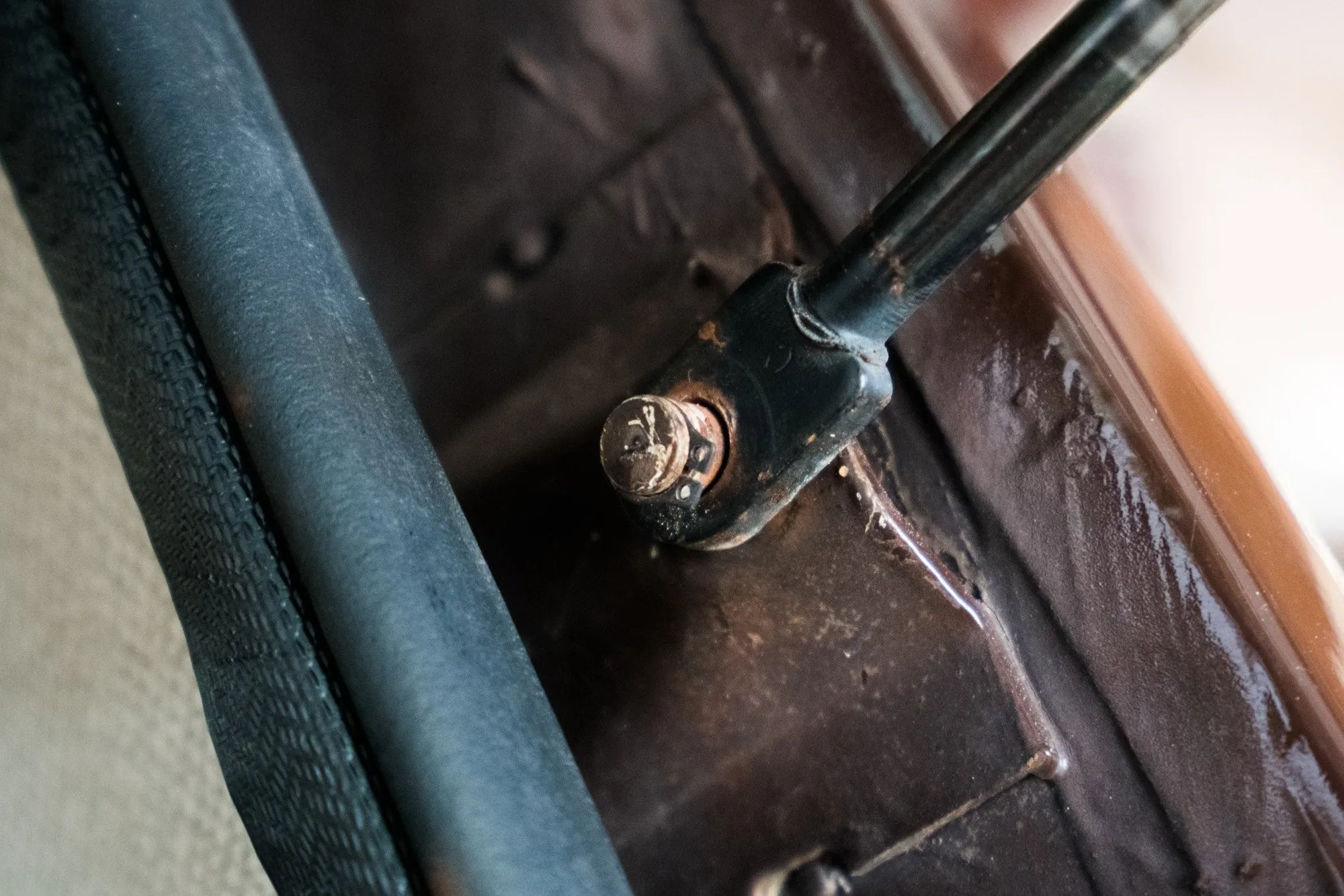Circlip for Rear Hatch Struts [Vanagon]