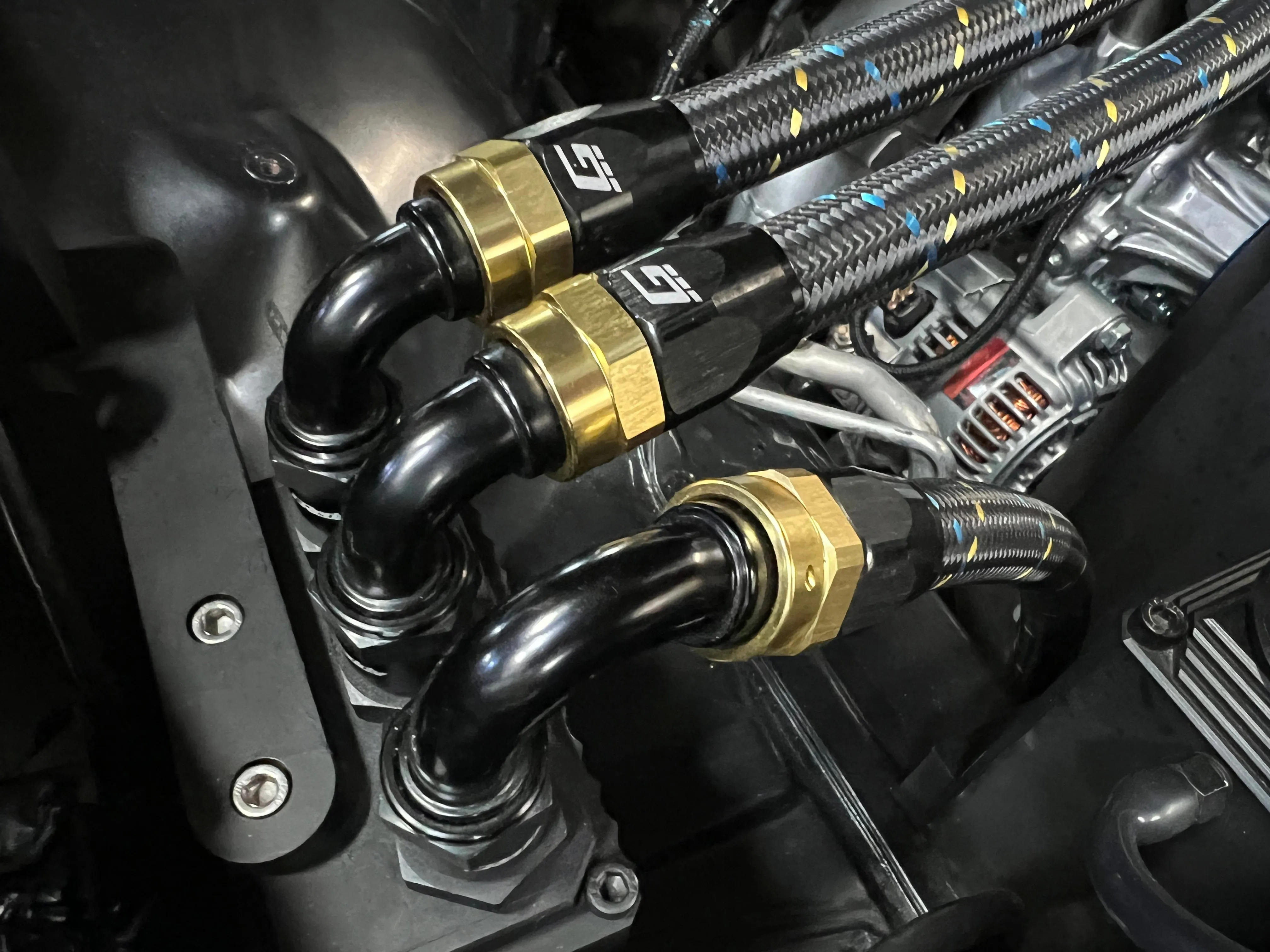 GReddy -16 AN Swivel Hose End(s) - Black / Gold anodized